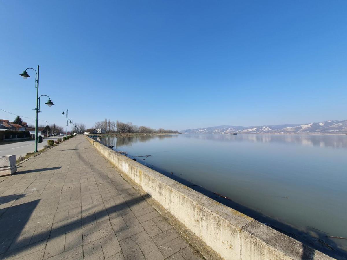 Andjelka A26 Apartment Veliko Gradiste Ngoại thất bức ảnh